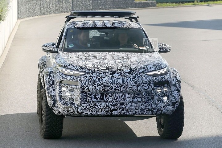 Spyshots Audi Q6 Sportback e-tron Dakar
