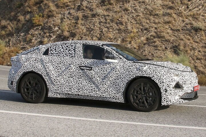 Spyshots Alpine A390