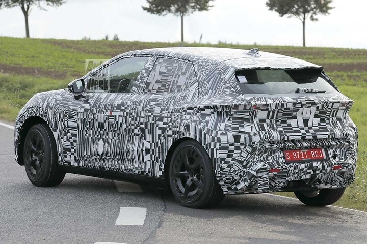 Spyshots Cupra Raval