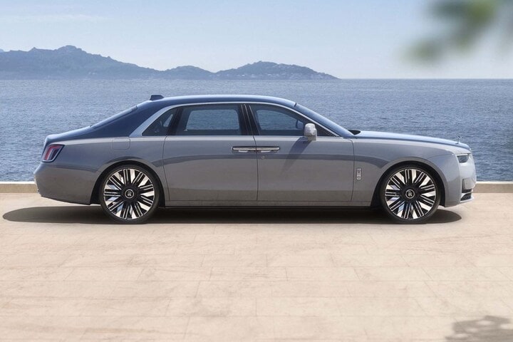 Rolls-Royce Ghost EWB