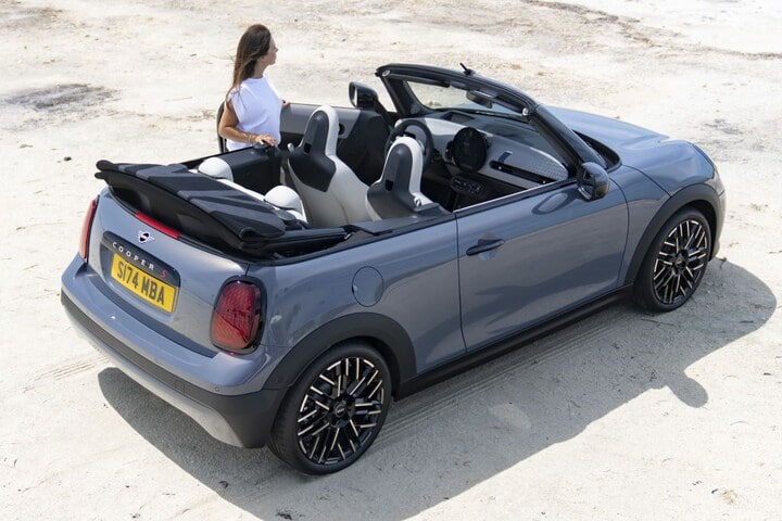 Mini Cooper Cabrio