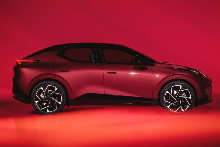 Lynk & Co 02