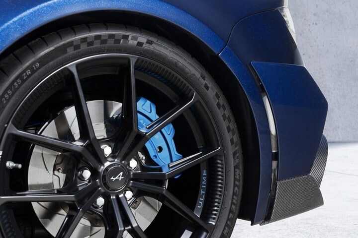 Alpine A110R Ultime
