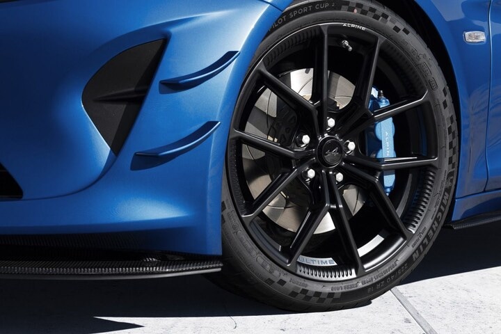 Alpine A110R Ultime