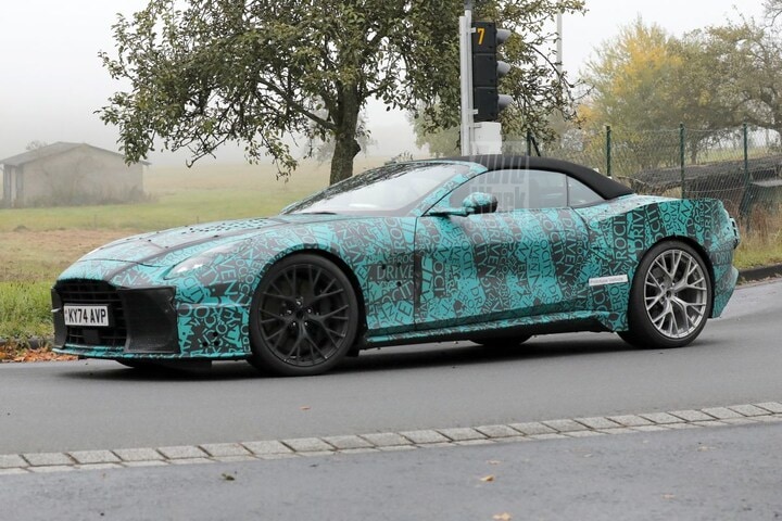 Aston Martin Vanquish Volante