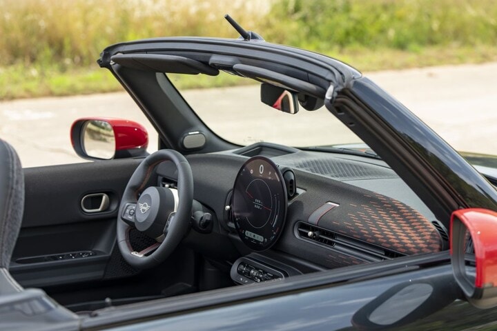 Mini John Cooper Works Cabrio 