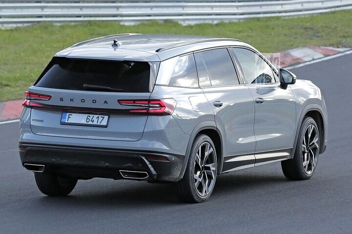 Skoda Kodiaq RS spyshots
