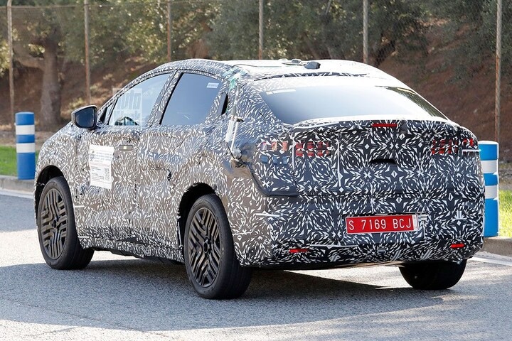 Spyshots Nissan Leaf