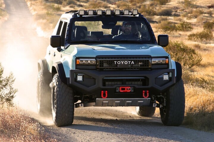 Toyota Land Cruiser Rox Concept