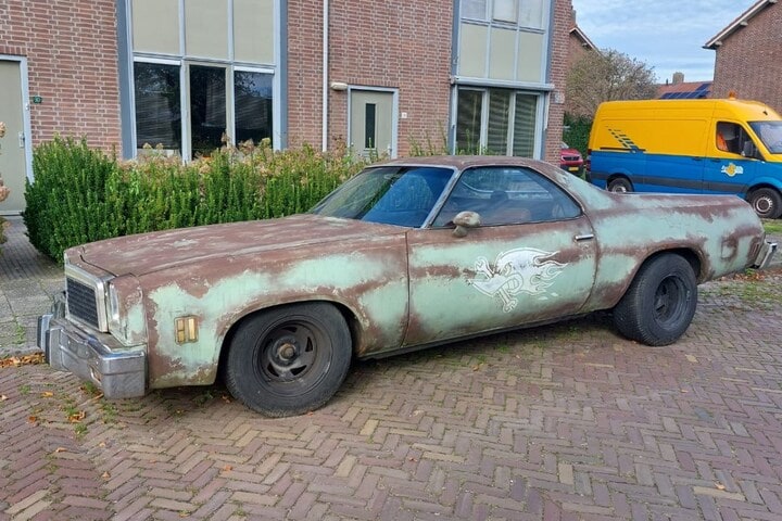 wrak voor de deur