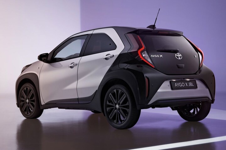 Toyota Aygo X JBL
