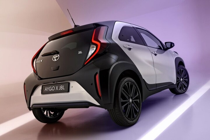 Toyota Aygo X JBL
