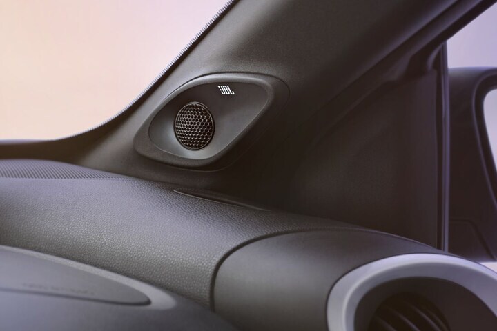 Toyota Aygo X JBL