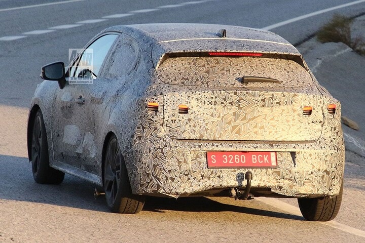 Spyshots Renault Clio