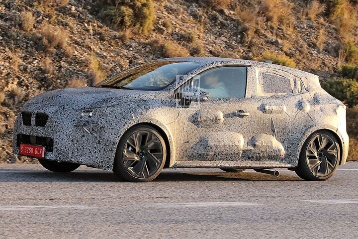 Spyshots Renault Clio