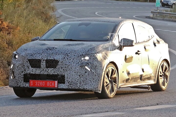 Spyshots Renault Clio