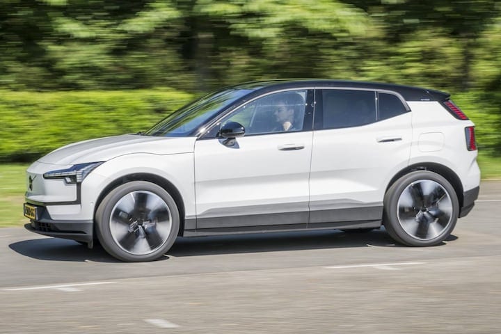 Volvo EX30 Twin Motor Performance
