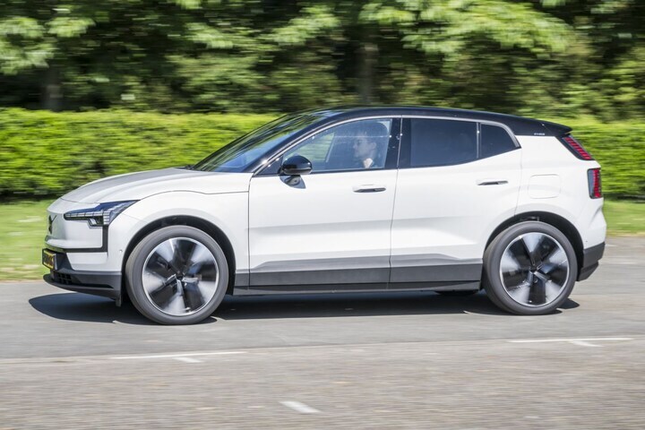Volvo EX30 Twin Motor Performance