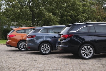 Stationwagons in C-segment: Ford Focus, Opel Astra, Renault 