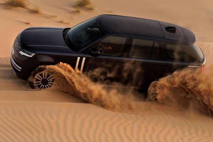 Land Rover Range Rover Electric