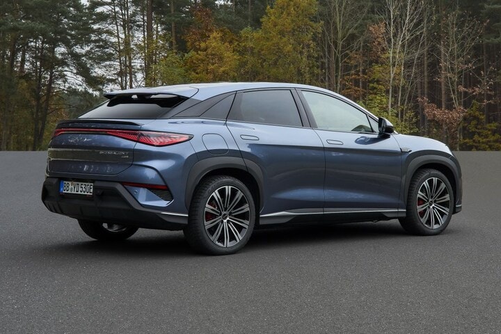 BYD Sealion 7