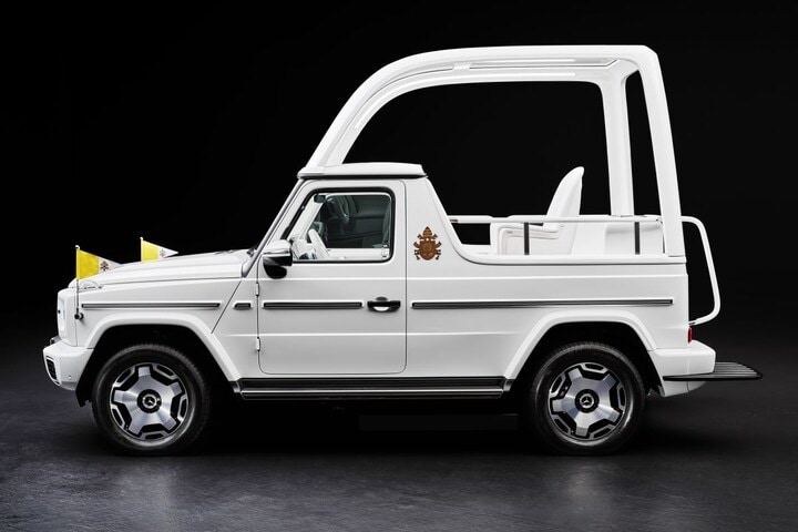 Pausmobiel Popemobile Mercedes-Benz G-klasse
