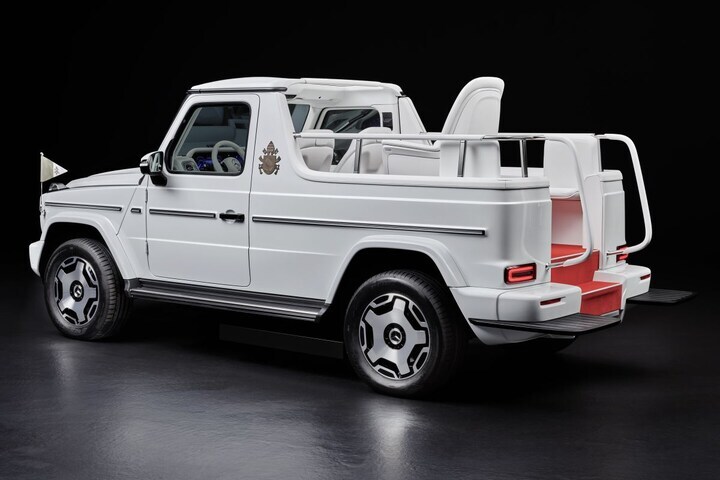 Pausmobiel Popemobile Mercedes-Benz G-klasse