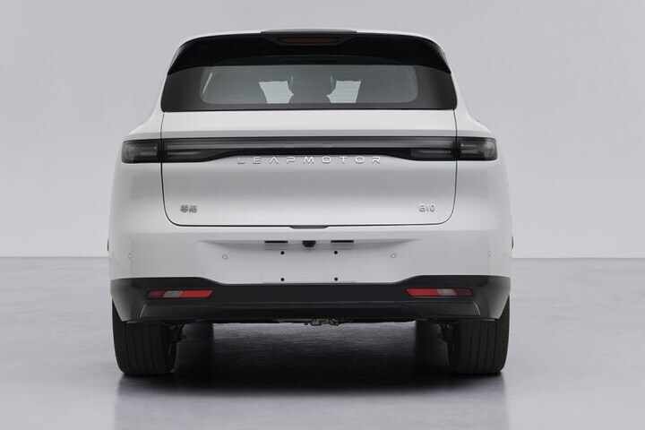 Leapmotor B10