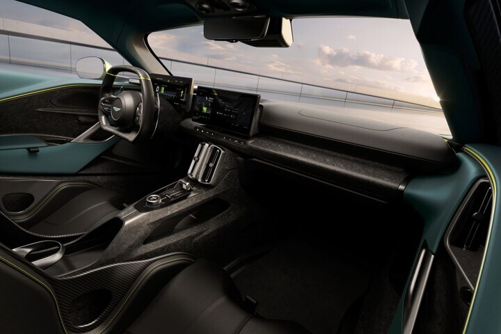 Aston Martin Valhalla