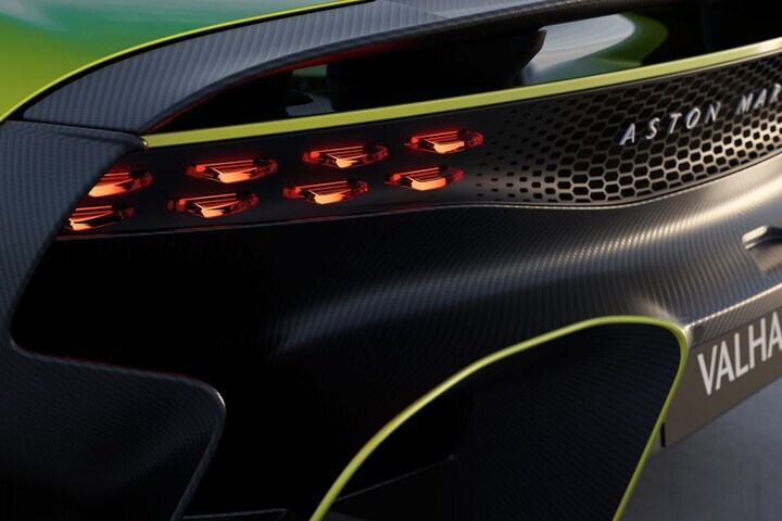 Aston Martin Valhalla