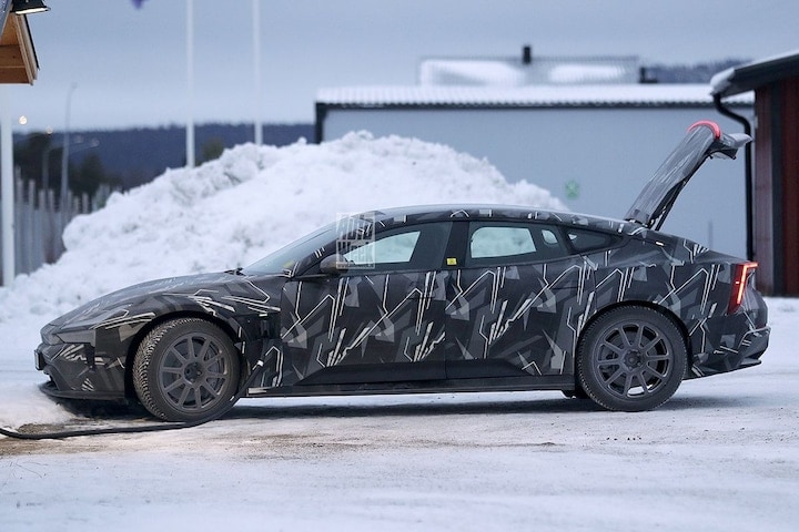 Spyshots Polestar 5