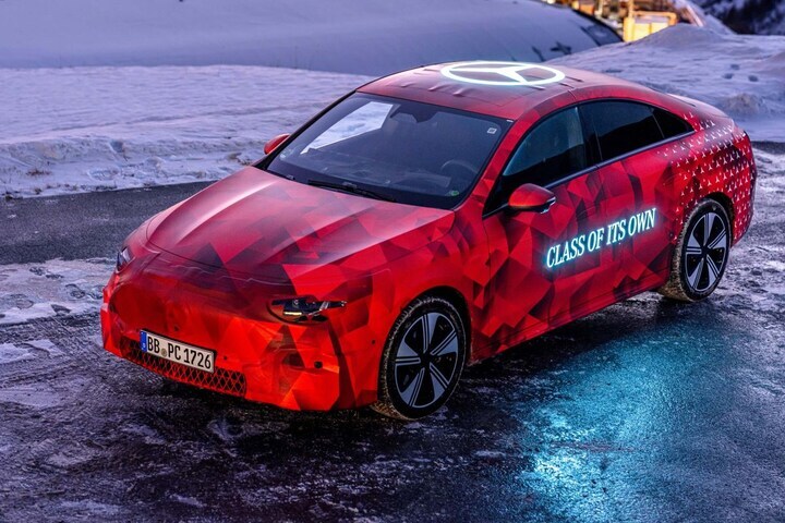 Mercedes-Benz CLA (Embargo 17-12)