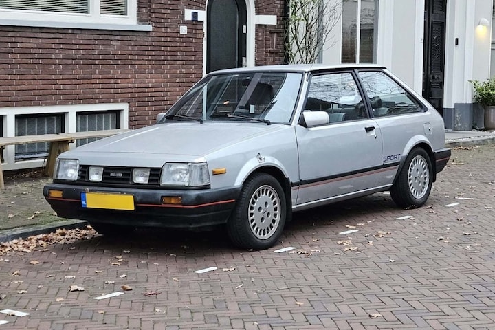 Mazda 323