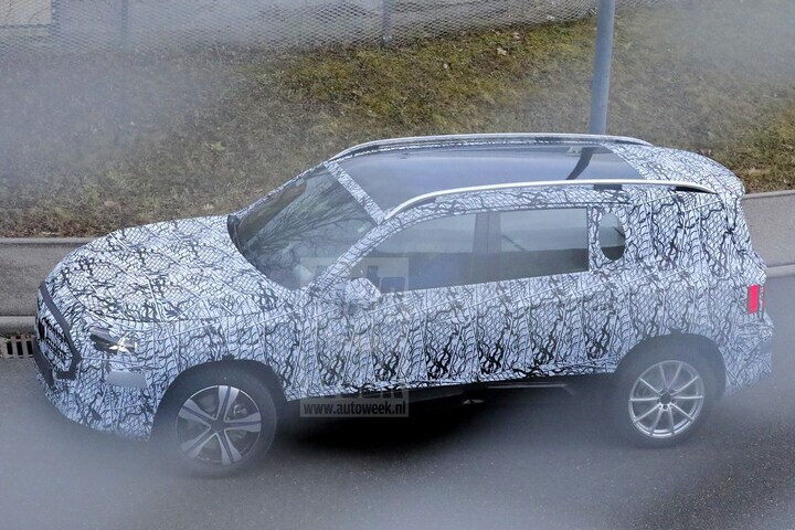 Mercedes-Benz GLB spyshots