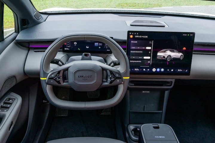 Lynk & Co 02