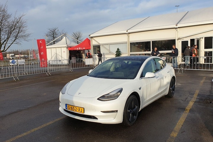 Tesla afleveringen 2019 Koopman Terminal Amsterdam