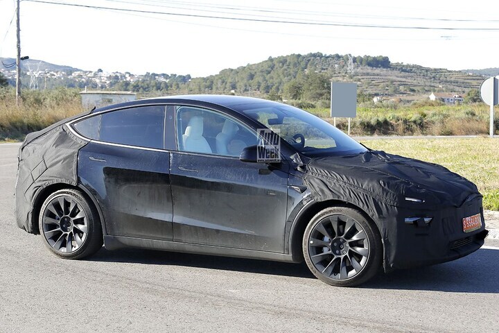 Spyshots Tesla Model Y