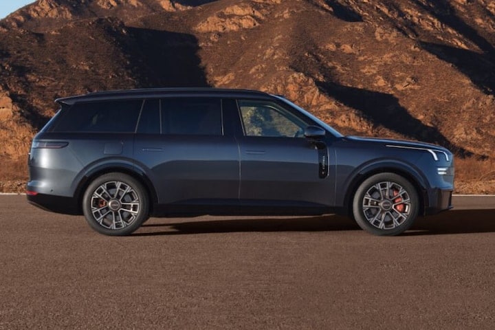 Lynk & Co 900
