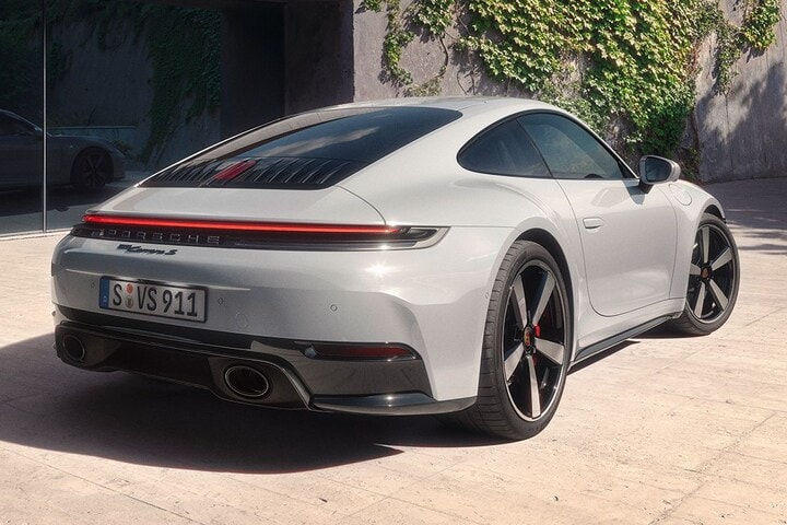 Porsche 911 Carrera S 