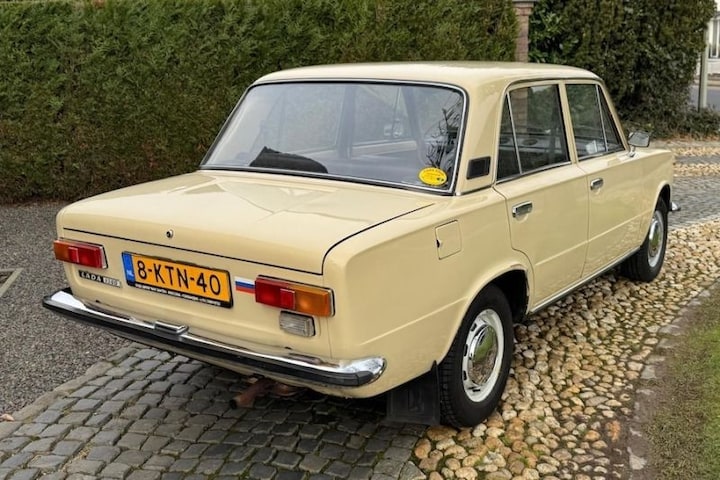 Lada 1200