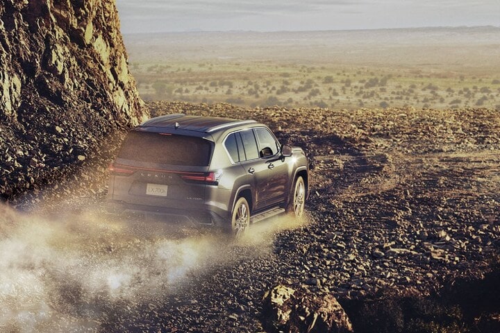 Lexus LX 700h