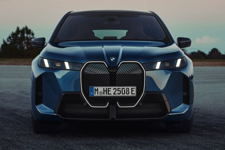 BMW iX facelift
