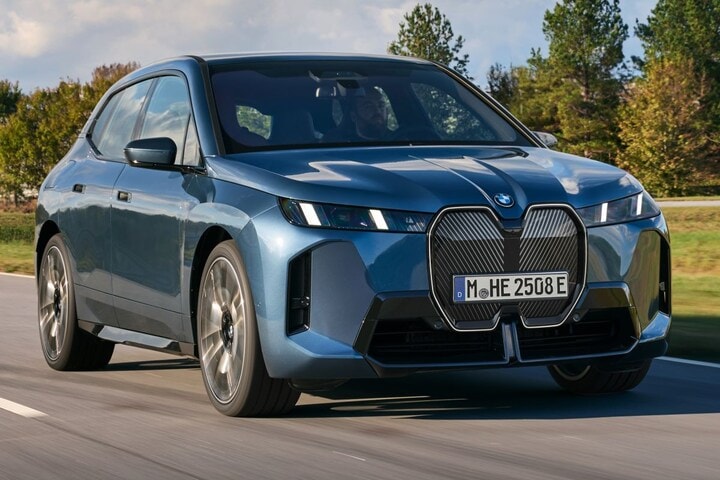 BMW iX facelift