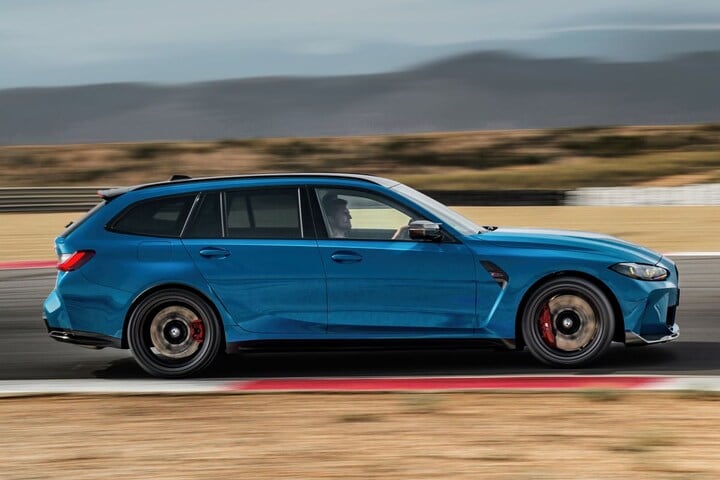 BMW M3 CS Touring