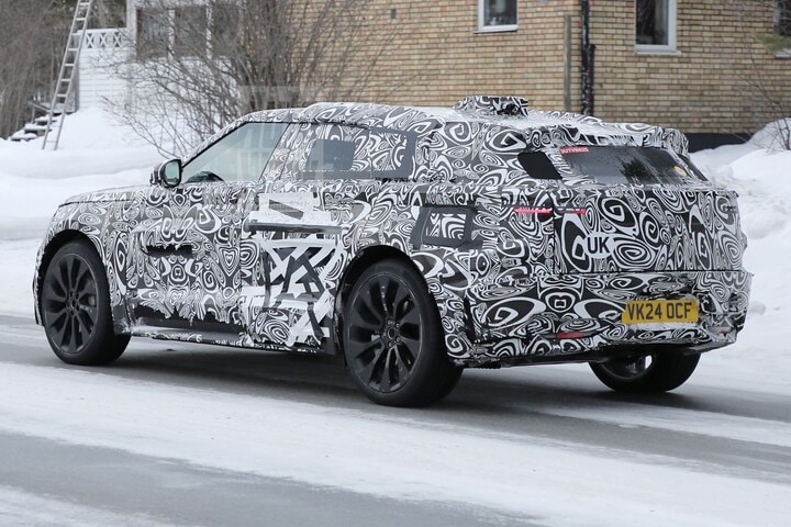 Range Rover Velar spyshots