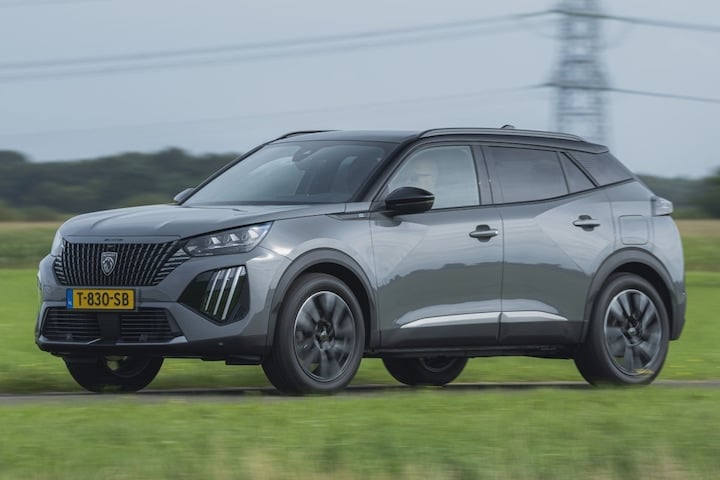 Peugeot e-2008 