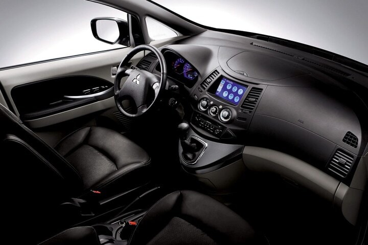 Mitsubishi Grandis