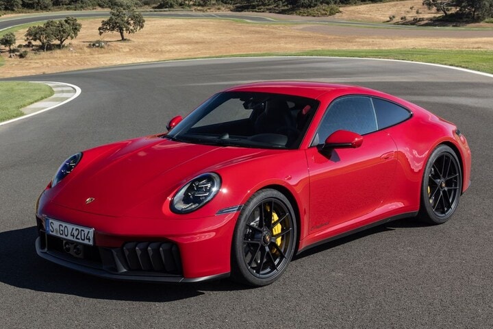 Porsche 911 Carrera 4 GTS Coupé