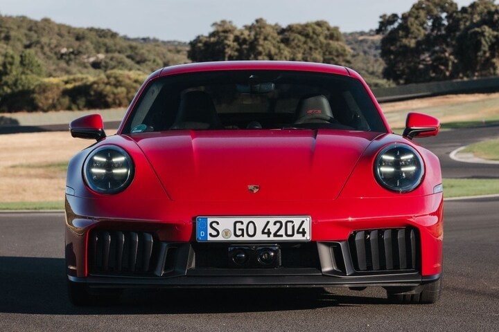 Porsche 911 Carrera 4 GTS Coupé