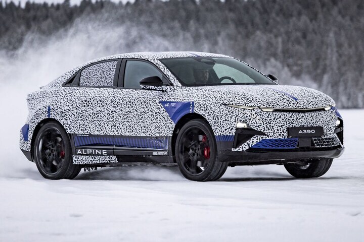 Alpine A390